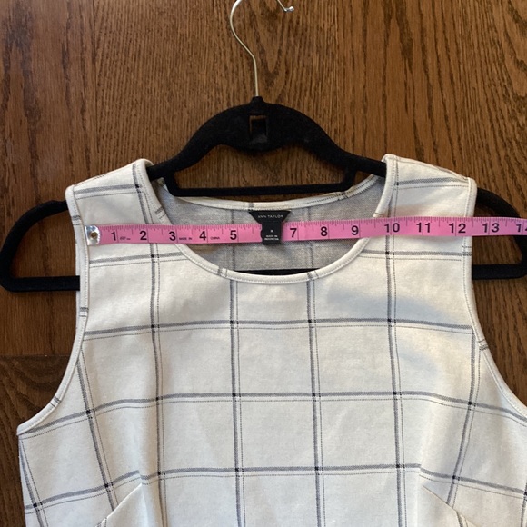 Ann Taylor Matching Blouse and Blazer Set. - Picture 11 of 11